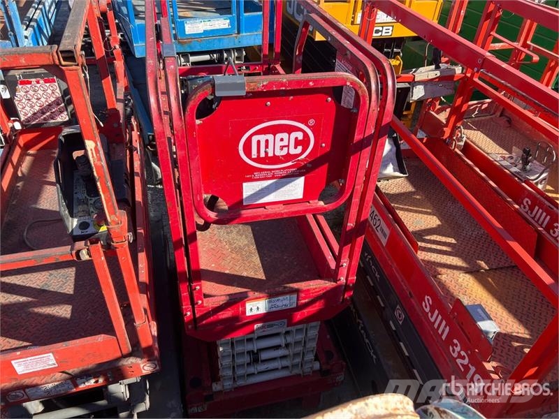 MEC Micro 19 Electric Scissor Lift Scissor lifts