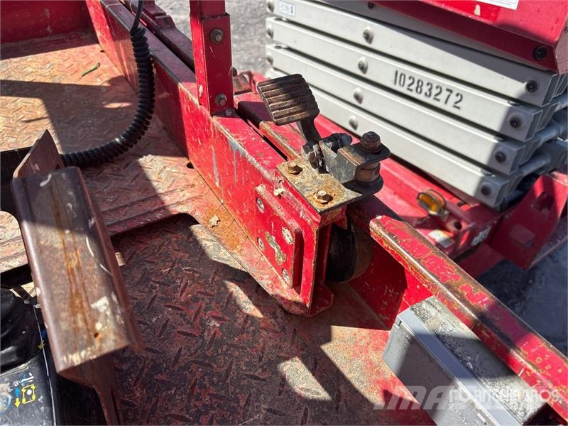MEC Micro 19 Electric Scissor Lift Schaarhoogwerkers