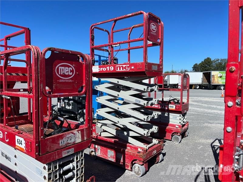 MEC Micro 19 Electric Scissor Lift Sakselifter