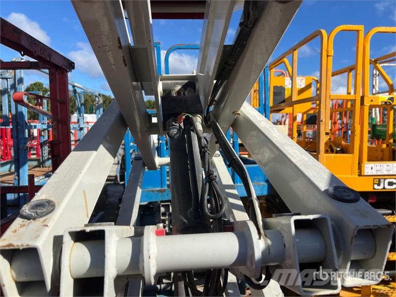 MEC Micro 19 Electric Scissor Lift Scissor lifts