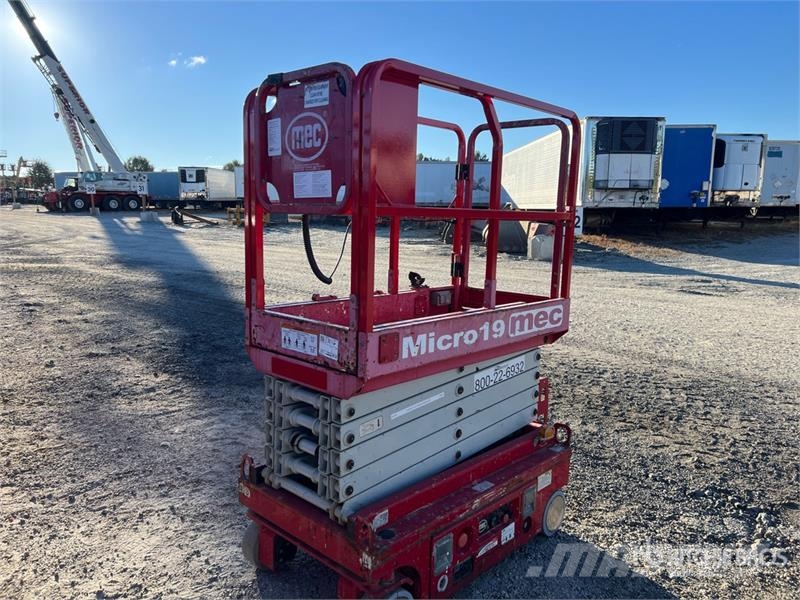 MEC Micro 19 Electric Scissor Lift Scissor lifts