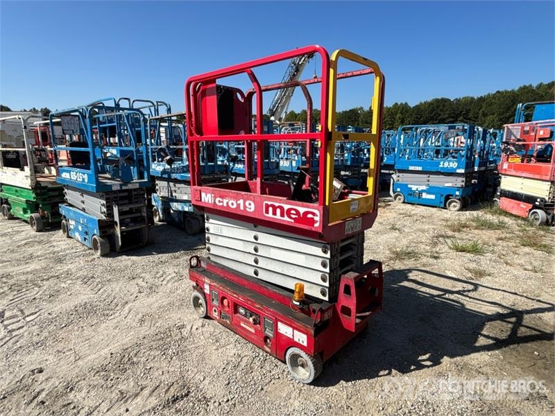 MEC Micro 19 Electric Scissor Lift Škarjaste dvižne ploščadi