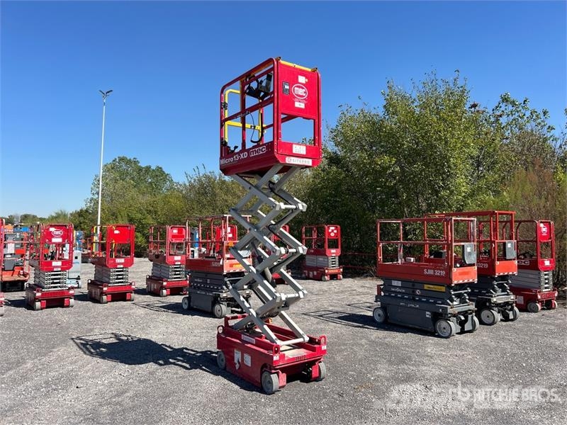MEC MICRO13XD Electric Scissor Lift Scissor lifts