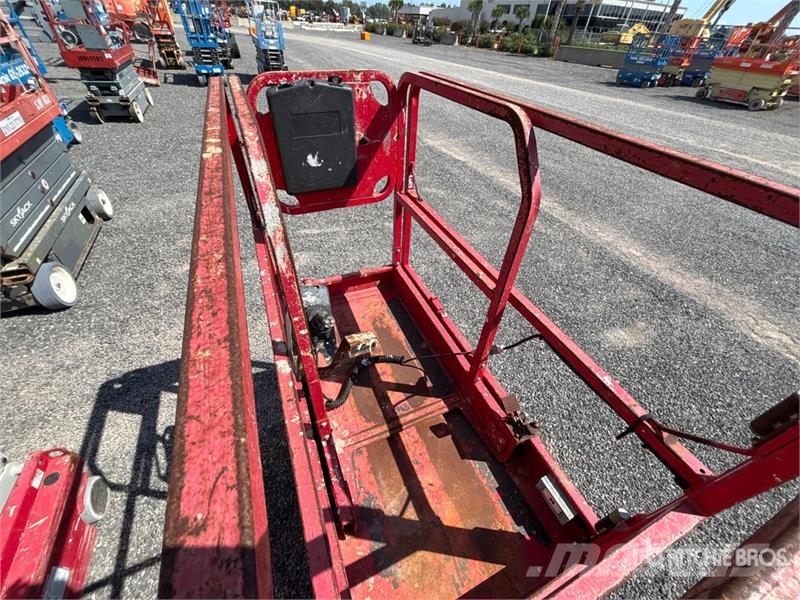 MEC Micro19 Electric Scissor Lift Saxlifte