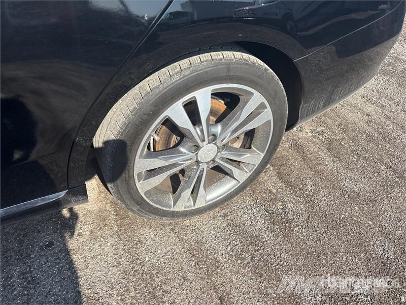 Mercedes-Benz C300 자동차