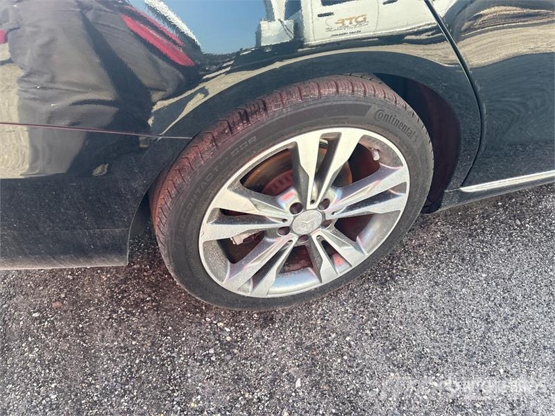 Mercedes-Benz C300 자동차