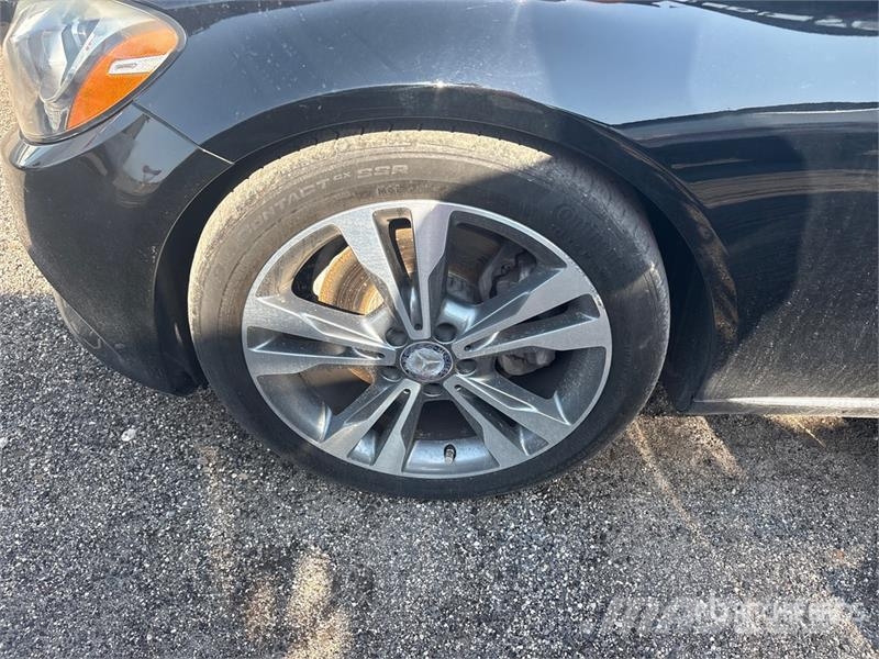 Mercedes-Benz C300 자동차