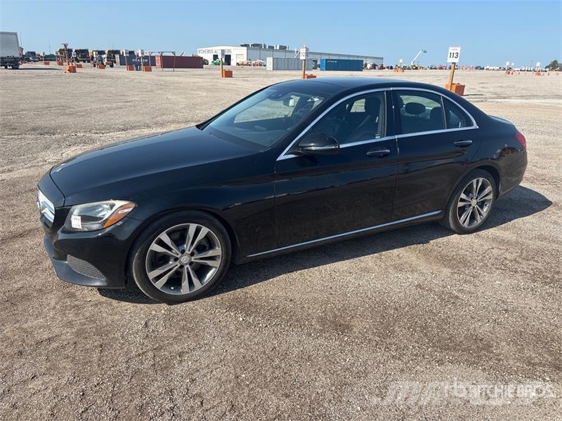 Mercedes-Benz C300 자동차
