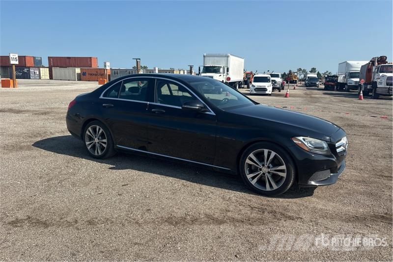 Mercedes-Benz C300 자동차