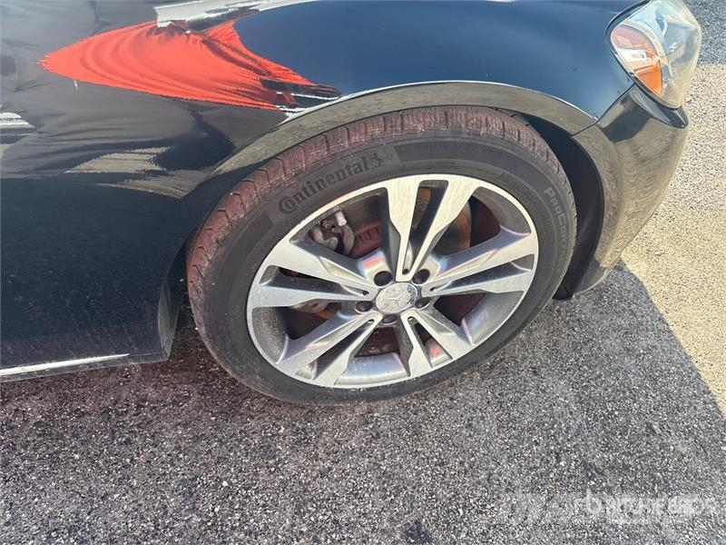 Mercedes-Benz C300 자동차