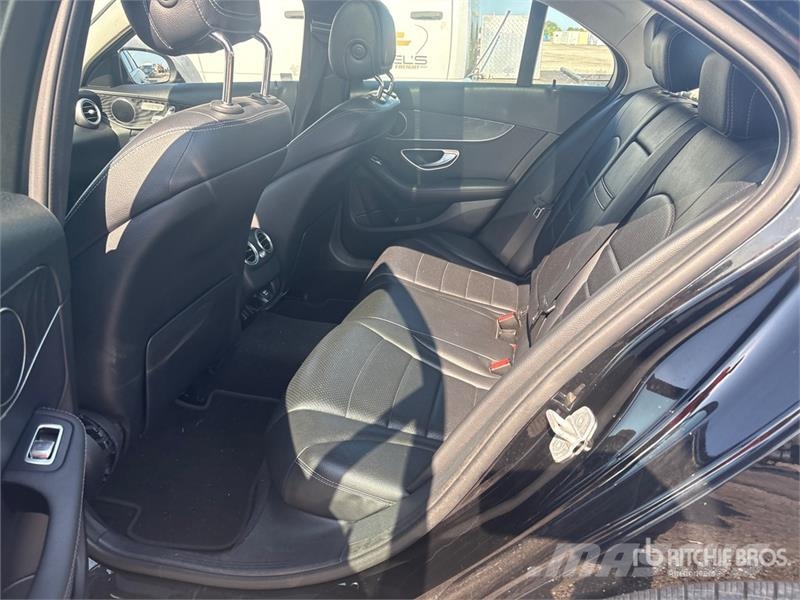 Mercedes-Benz C300 자동차