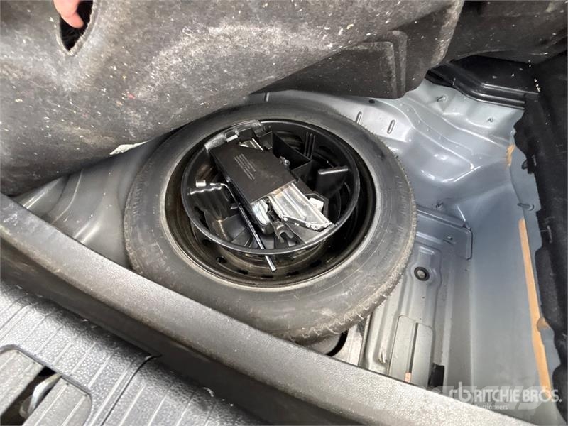 Mercedes-Benz E300 Automobili