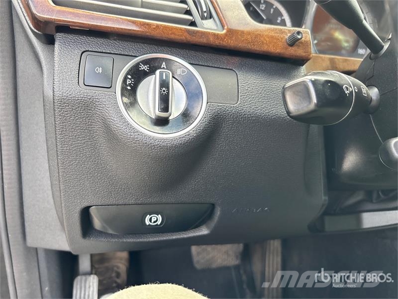 Mercedes-Benz E300 Automobili