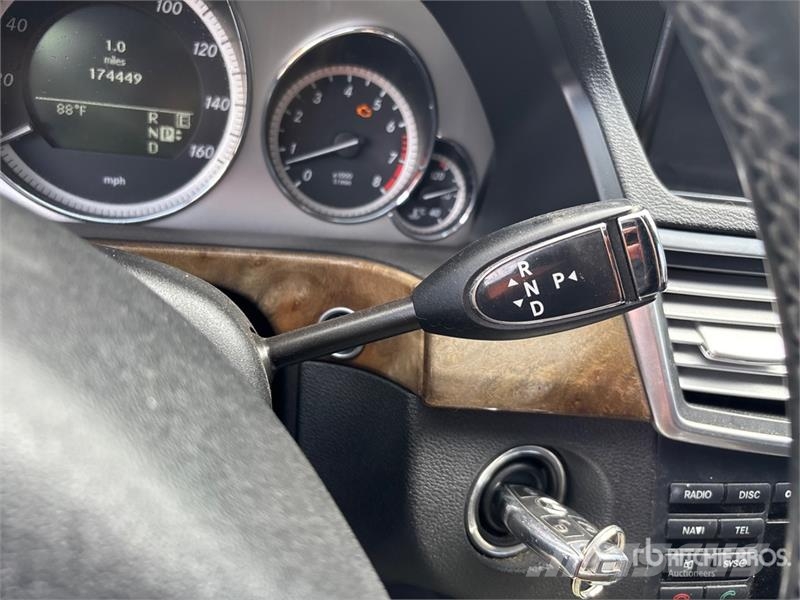 Mercedes-Benz E300 Automobili