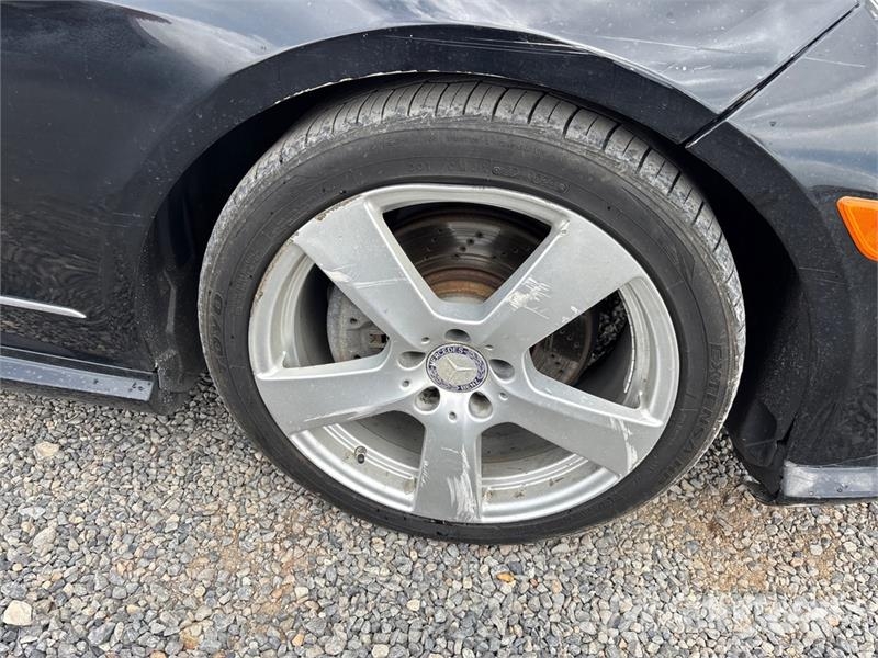 Mercedes-Benz E300 Automobili