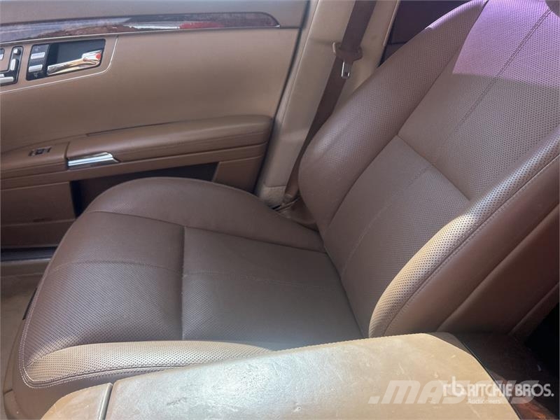 Mercedes-Benz S550 Automašīnas
