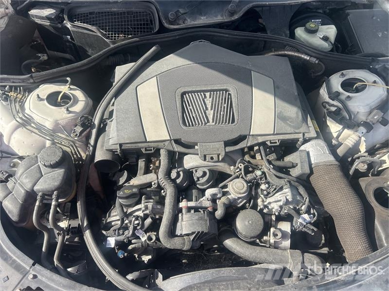 Mercedes-Benz S550 Automašīnas