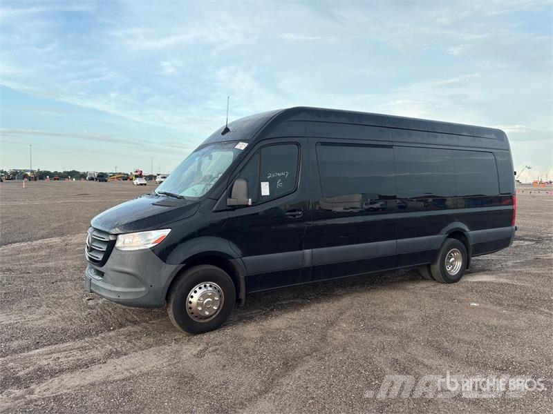 Mercedes-Benz Sprinter 3500 Limousine Otomobiller