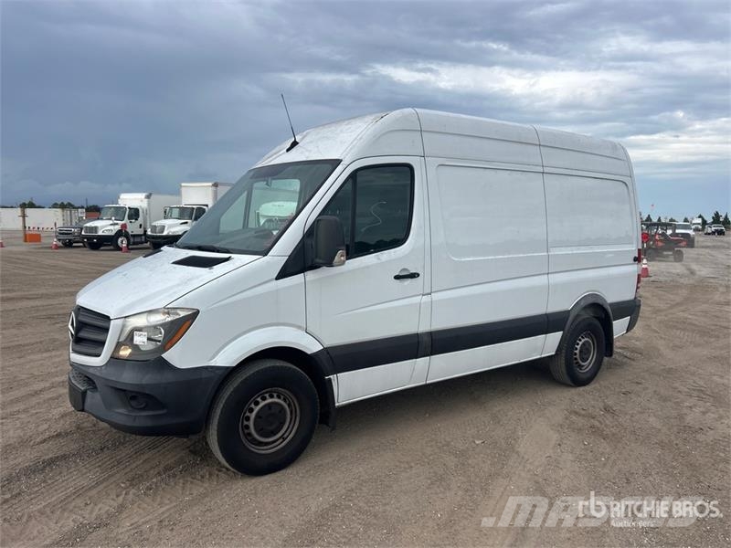 Mercedes-Benz Sprinter 2500 Cargo Van Dostavna vozila / kombiji
