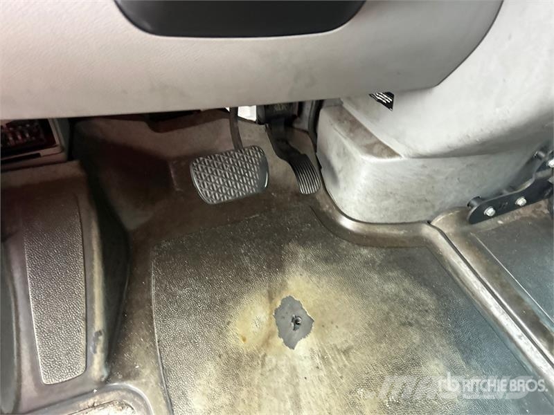 Mercedes-Benz Sprinter 2500 Cargo Van Panel vans