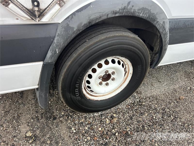 Mercedes-Benz Sprinter 2500 Cargo Van Panel vans