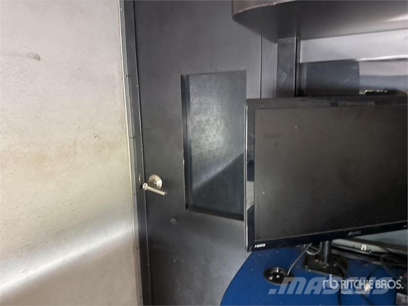 Mercedes-Benz Sprinter 3500 Van Truck Camiones con caja de remolque