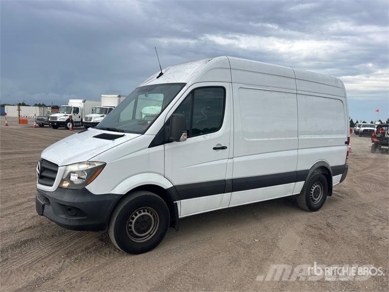 Mercedes-Benz Sprinter 2500 Cargo Van Dostavna vozila / kombiji