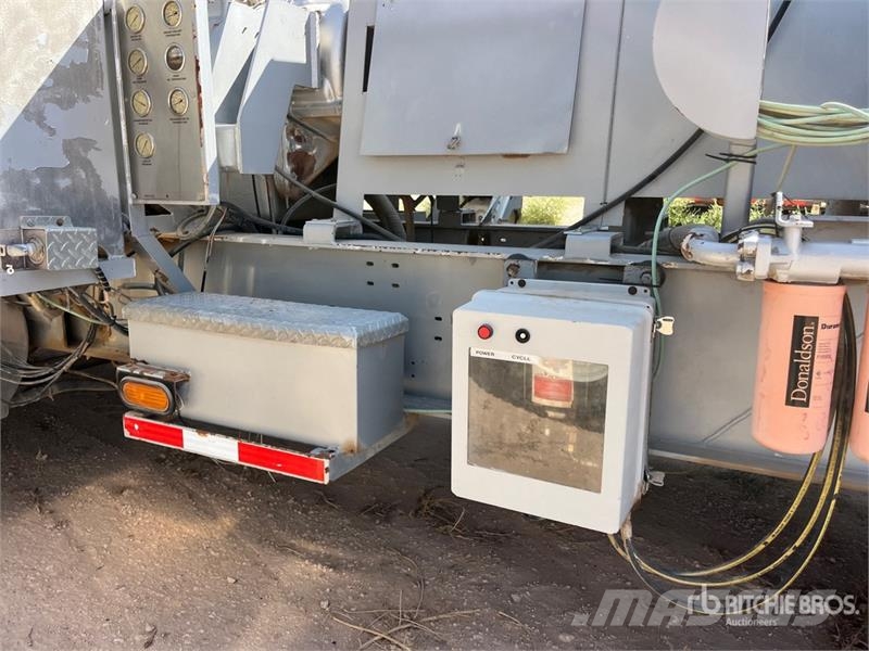 Mertz Manufacturing 47 ft Gardner Denver Triplex F Zariadenie na spracovanie