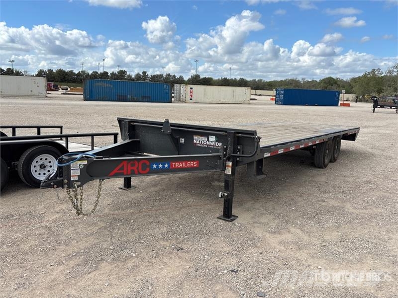 Metalium 24 ft T/A Equipment Trailer Auto pārvadāšanas treileri