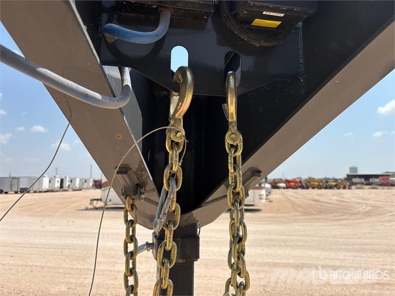 Metalium Industries 40 ft T/A Gooseneck Equipment Auto pārvadāšanas treileri