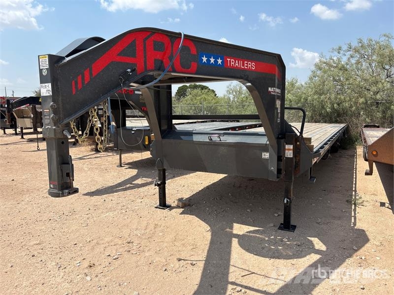 Metalium Industries 40 ft T/A Gooseneck Equipment Auto pārvadāšanas treileri