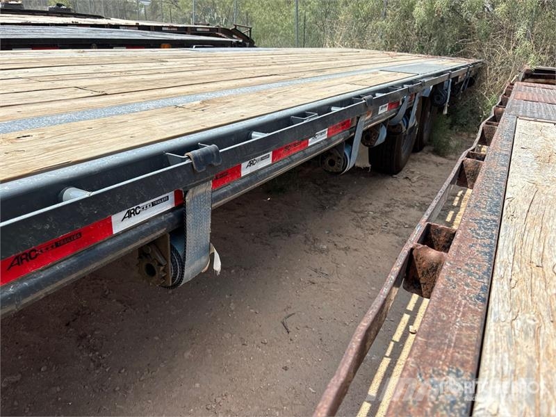 Metalium Industries 40 ft T/A Gooseneck Equipment Auto pārvadāšanas treileri