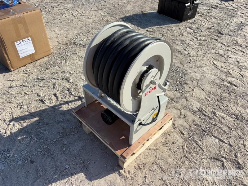 Metered Diesel 50 ft Fuel Reel w/ HD 12v Pump (Unu Ostale komponente za građevinarstvo