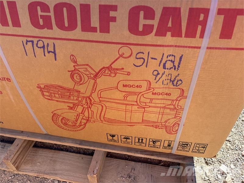  MGC40-BLACK 3 TT E-Trike Mini Scooter (Unused) ATV-k