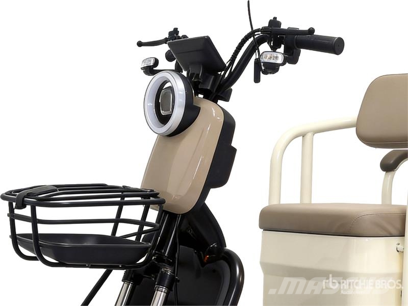 MGC40-KHAKI 3 TT E-Trike Mini Scooter (Unused) ATV