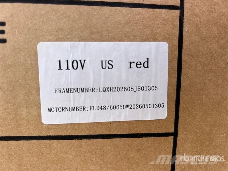 MGC40-RED 3 TT E-Trike Mini Scooter (Unused) Всюдиходи