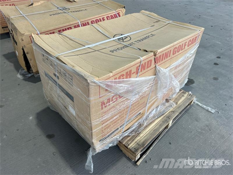  MGC40-Red Electric Trike (Unused) سيارات