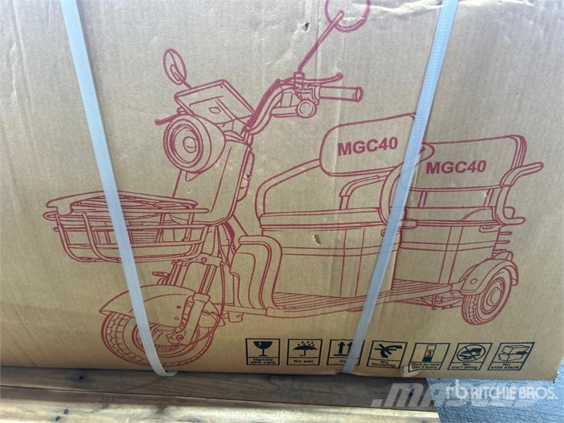  MGC40-Red Electric Trike (Unused) سيارات