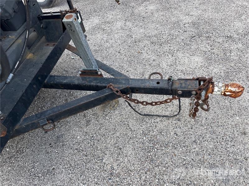 MI-T-M 200 gal S/A Water Tank Trailer Muut kuorma-autot