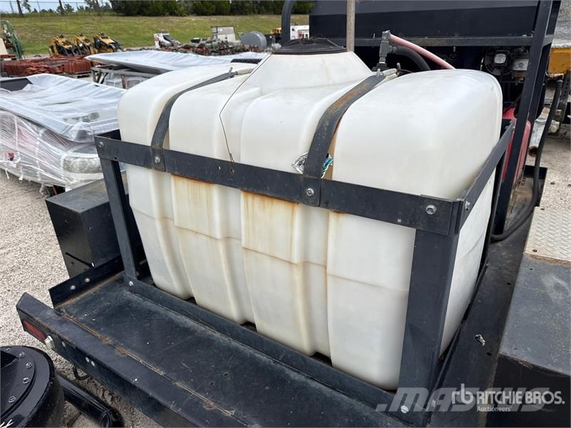 MI-T-M Pressure Washer Nettoyeur basse pression
