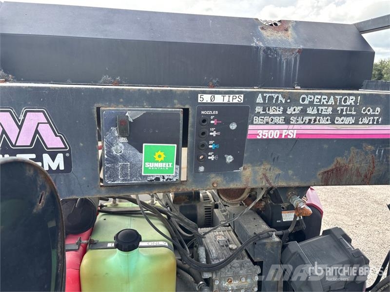MI-T-M Pressure Washer Light pressure washers