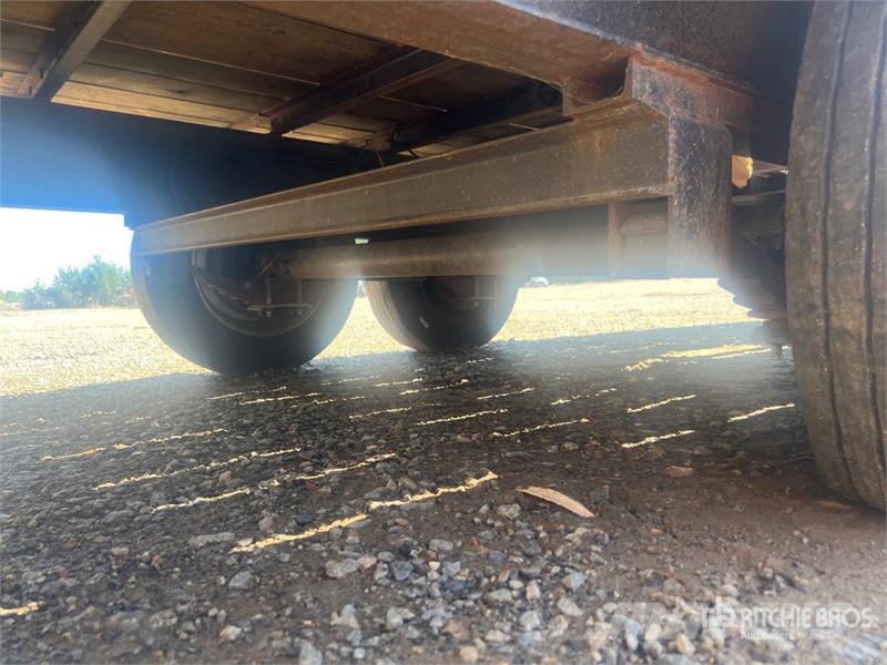  Mid-State 40 ft T/A Gooseneck Equipment Trailer Remolques para transporte de vehículos