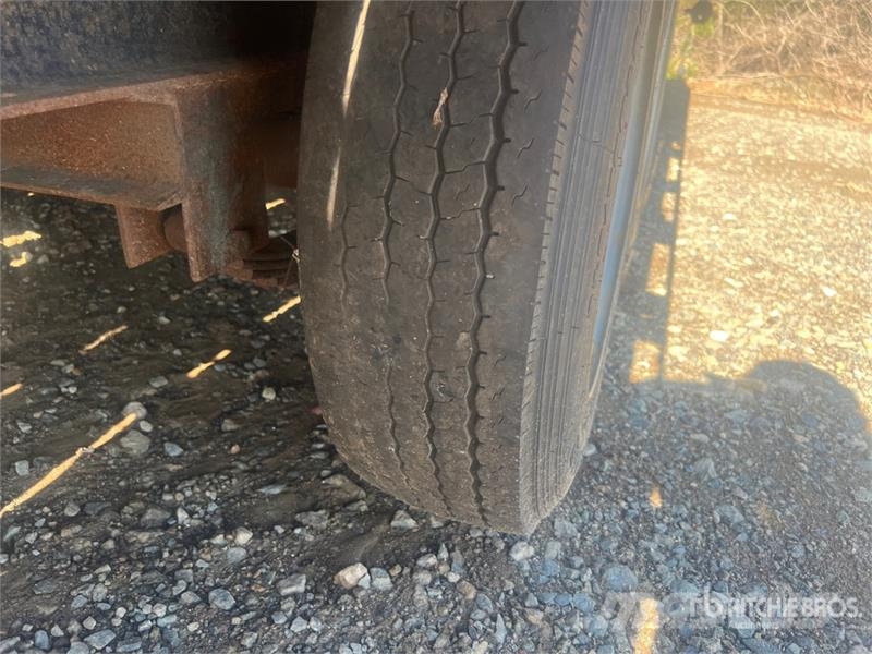  Mid-State 40 ft T/A Gooseneck Equipment Trailer Remolques para transporte de vehículos