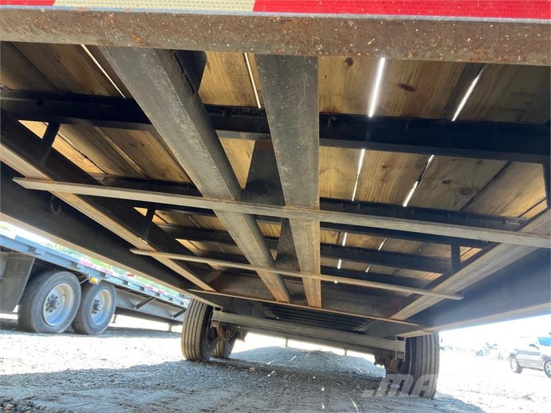  Mid-State 40 ft T/A Gooseneck Equipment Trailer Remolques para transporte de vehículos