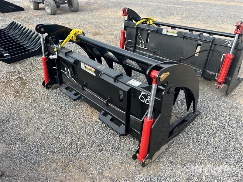  Mid-State 68 in Heavy Duty Skid Steer Root Rake (U 耙與翻草機