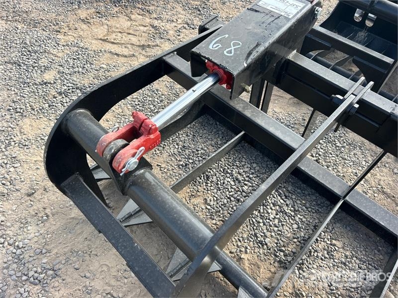 Mid-State 68 in Skid Steer Grapple (Unused) Grabeži