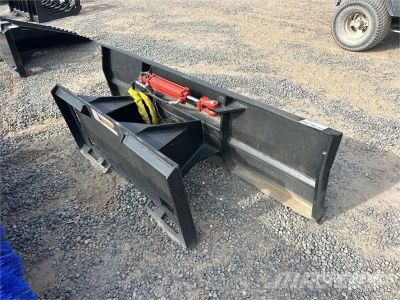 Mid-State 72 in Tilting Skid Steer Dozer (Unused) Бульдозерные отвалы