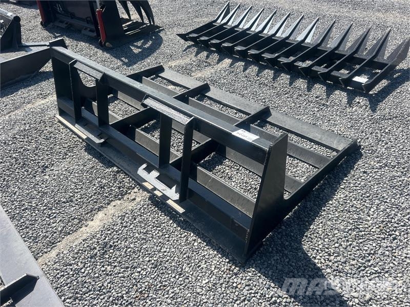  Mid-State 80 in Skid Steer Landplane (Unused) Sladdar