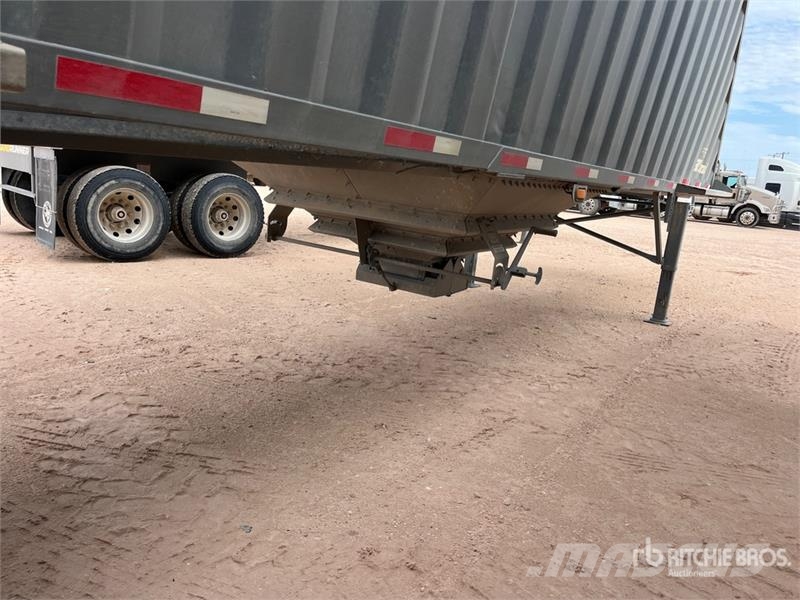 Midland SR2000 39 ft T/A Belly Dump Trailer Pašizgāzējs