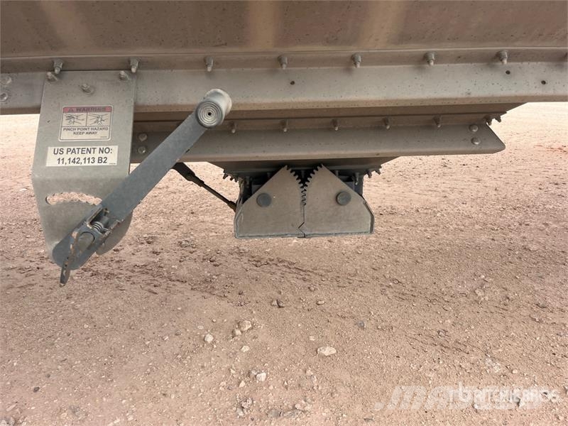 Midland SR2000 39 ft T/A Belly Dump Trailer Pašizgāzējs